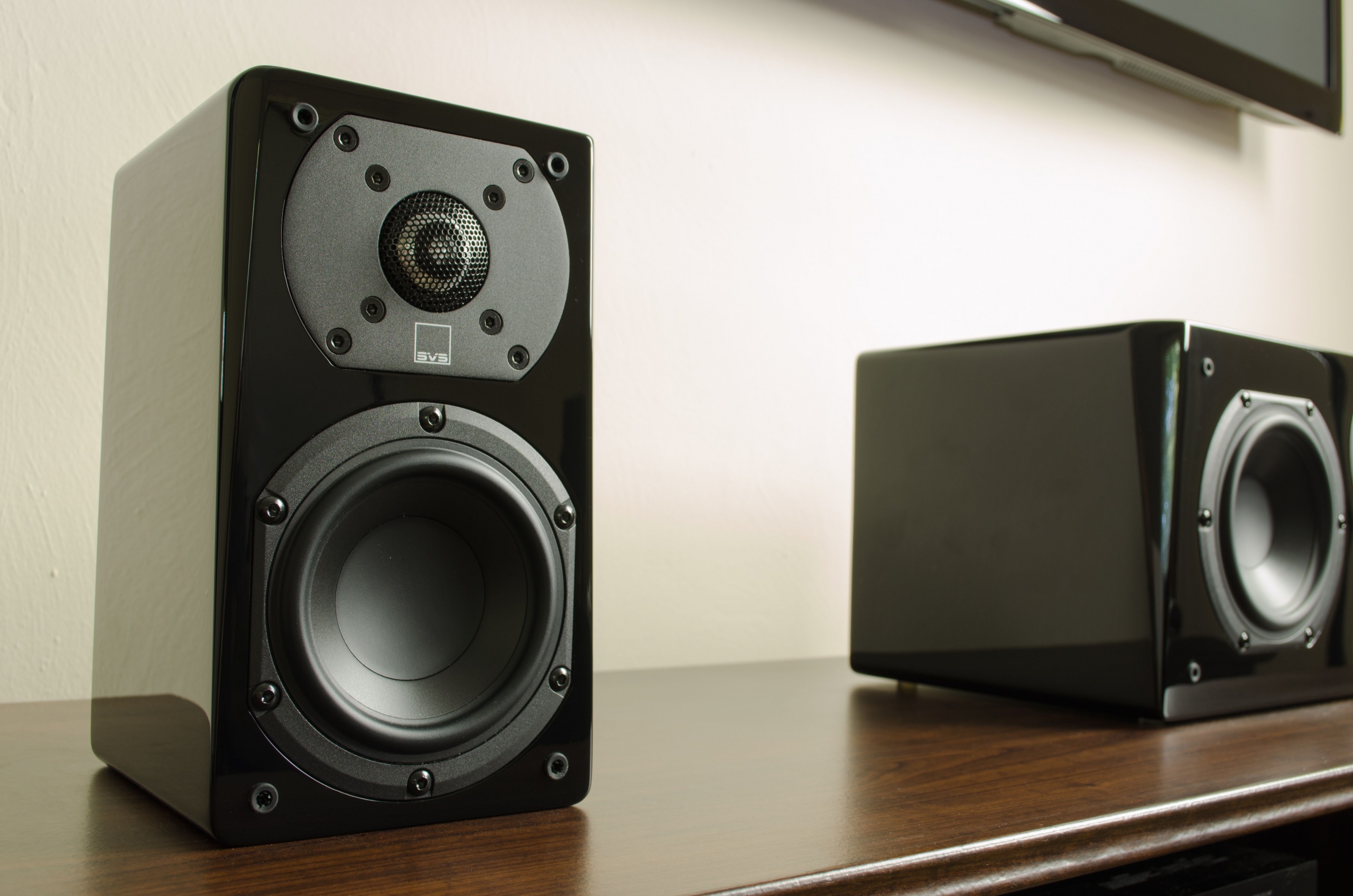 SVS Prime Satellite Black Box Pro