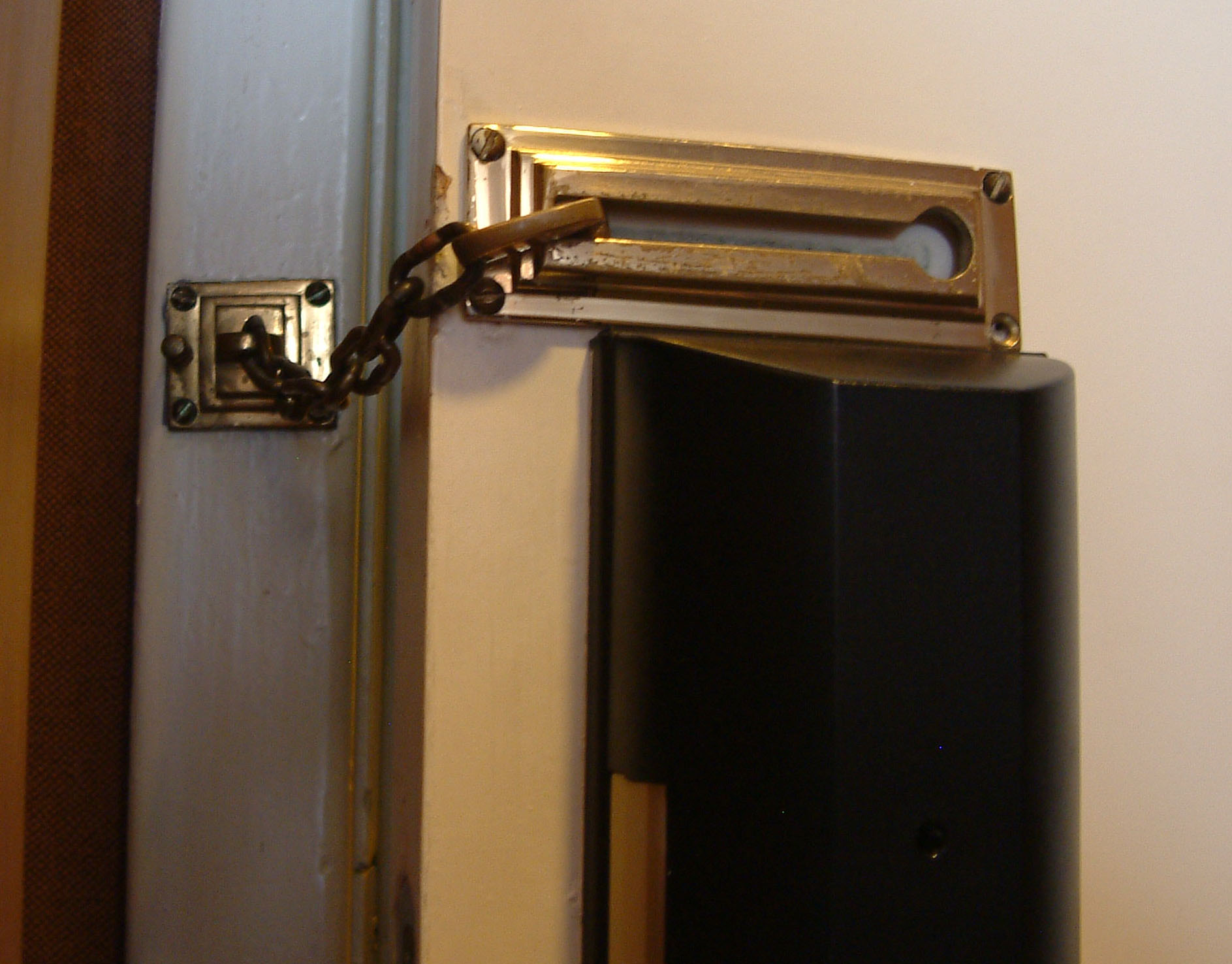 More “hotel door hacking” and lockcon « Toool's Blackbag