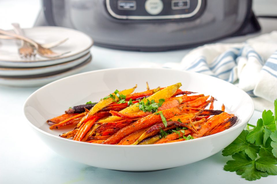 Easy Roasted Air Fryer Carrots with Brown Sugar