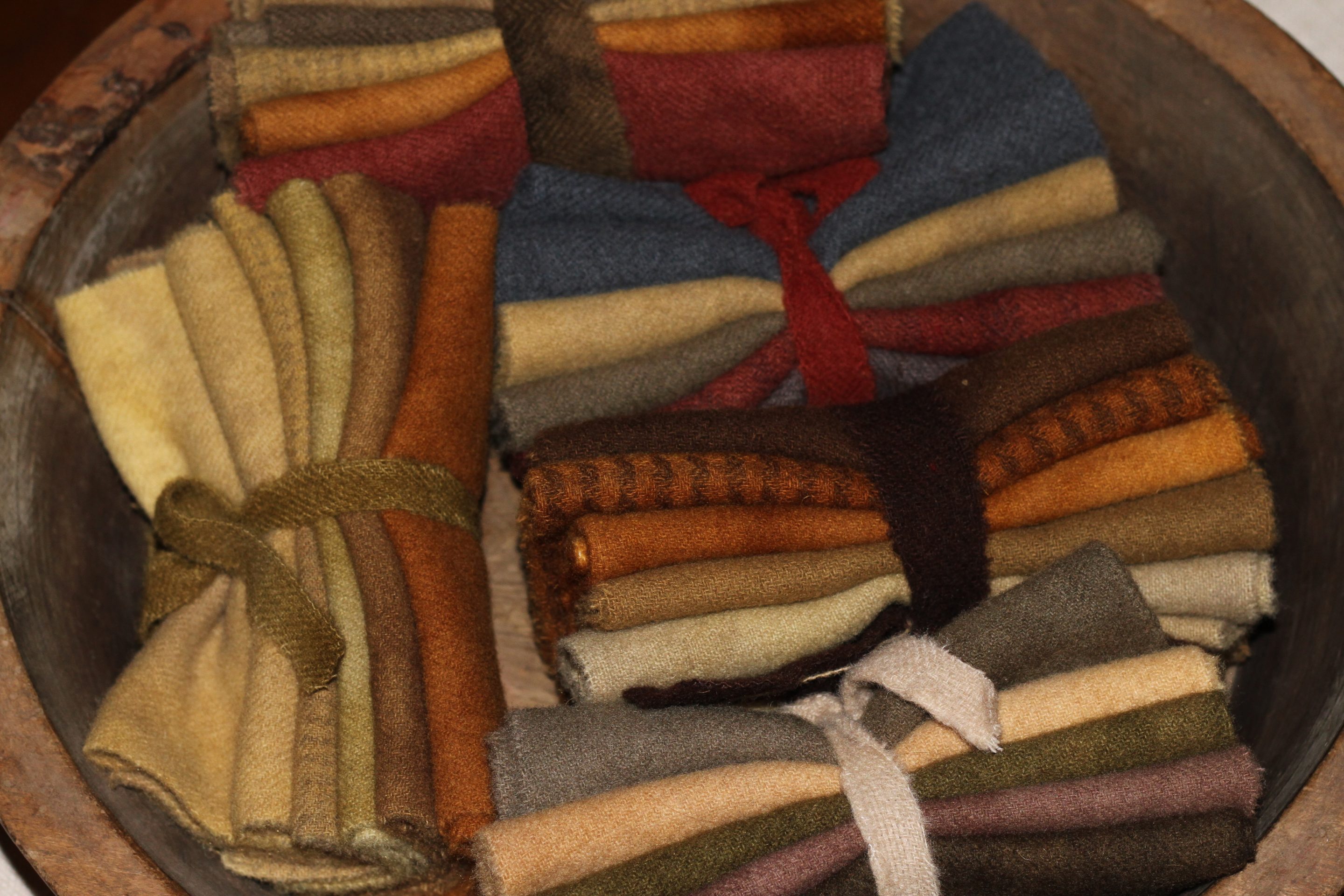 PrimitiveHand Dyed Wool Bundle Blackberry Primitives