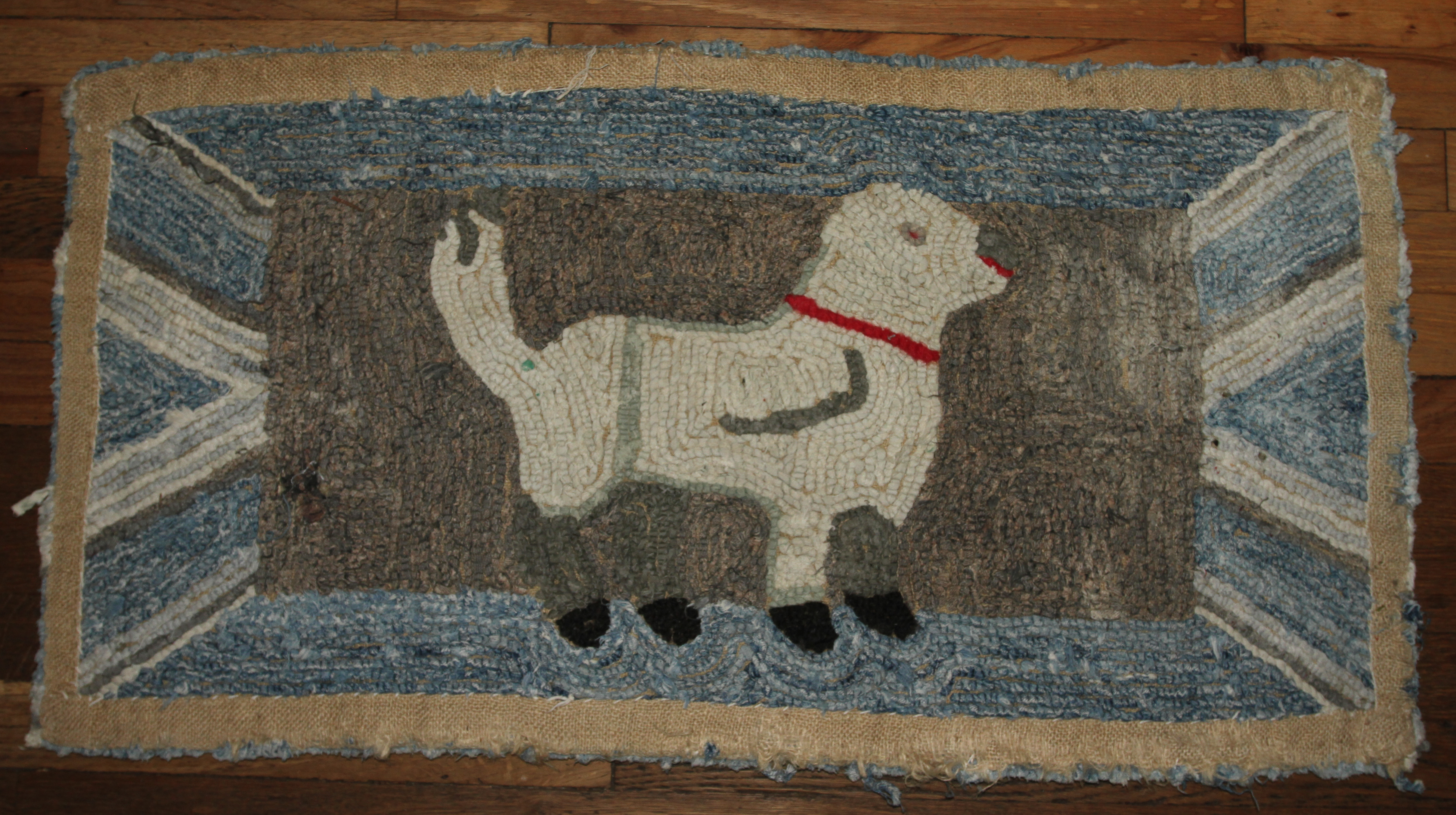 RDog Hooked Rug Blackberry Primitives