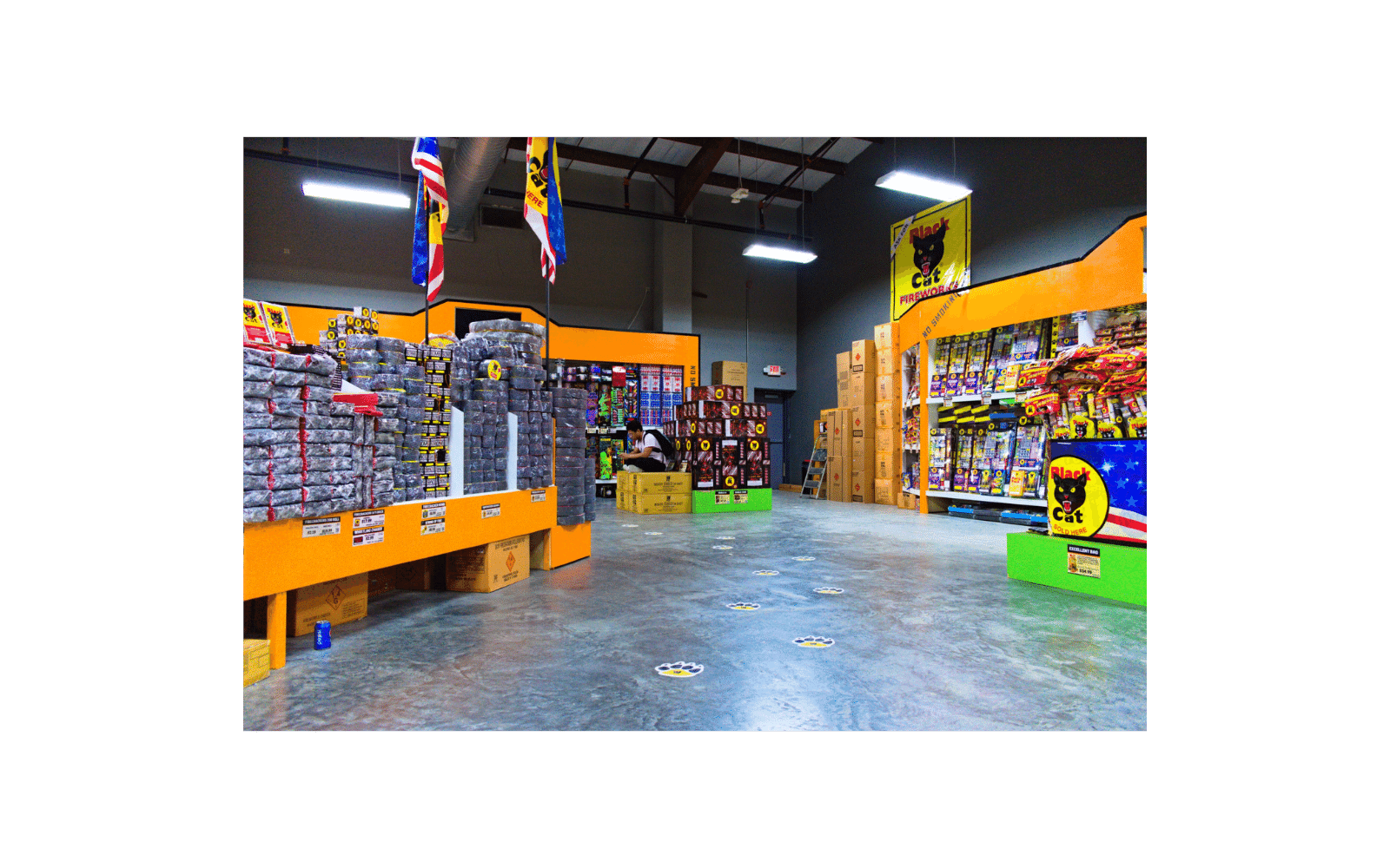 ELITE FIREWORKS SUPERCENTER Black Cat Fireworks