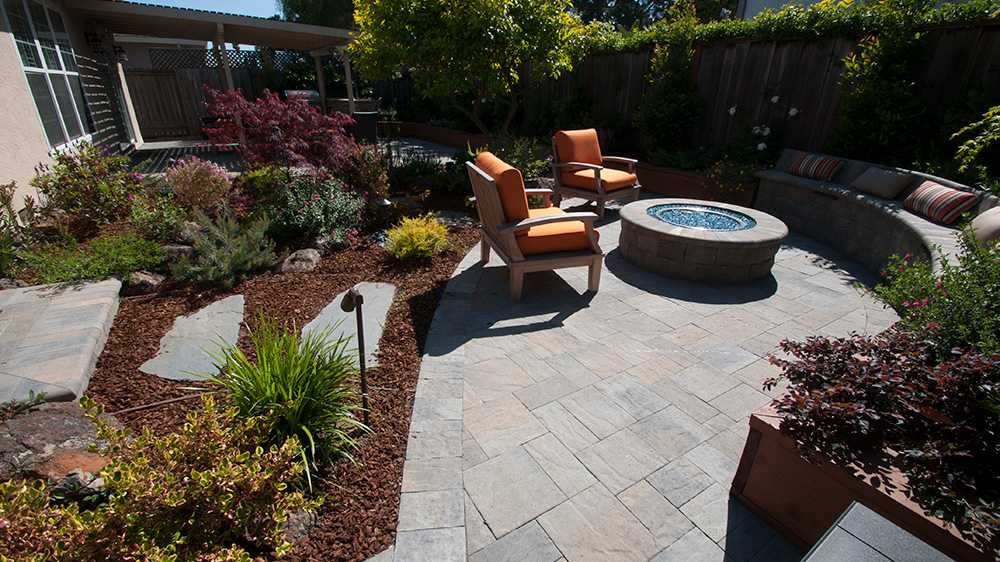 Landscaping Black Diamond Paver Stones & Landscape Black Diamond