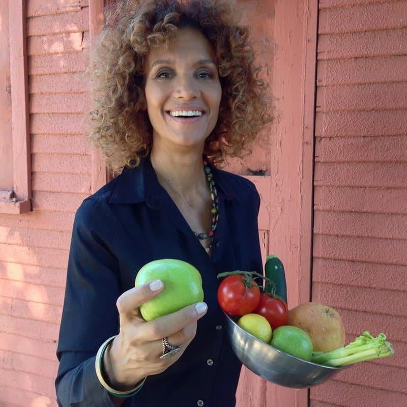 Hi Felicia! ‘Friday’ Actress Opens Vegan Cafe