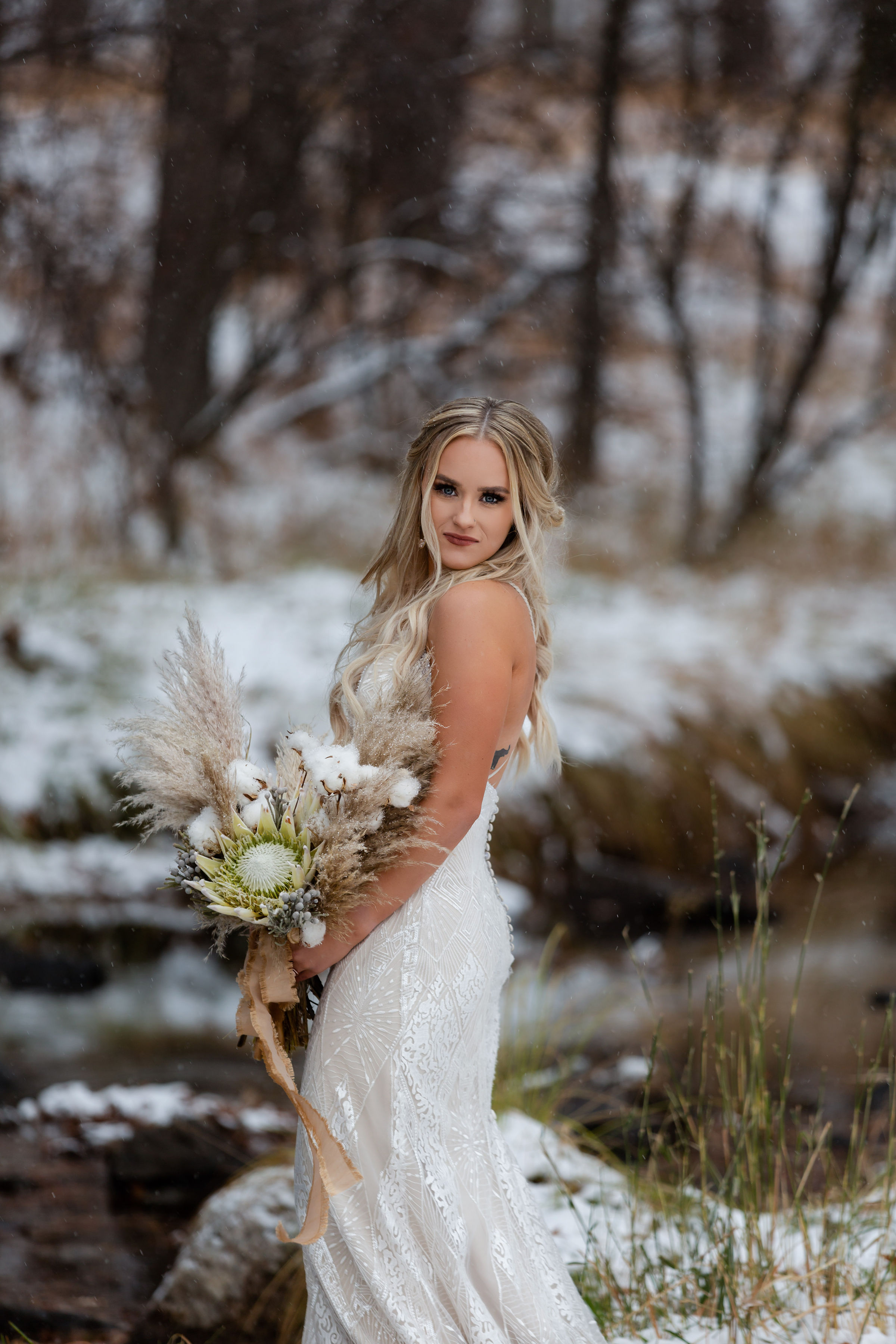 Best Flowers for a Winter Wedding Black Hills Bride