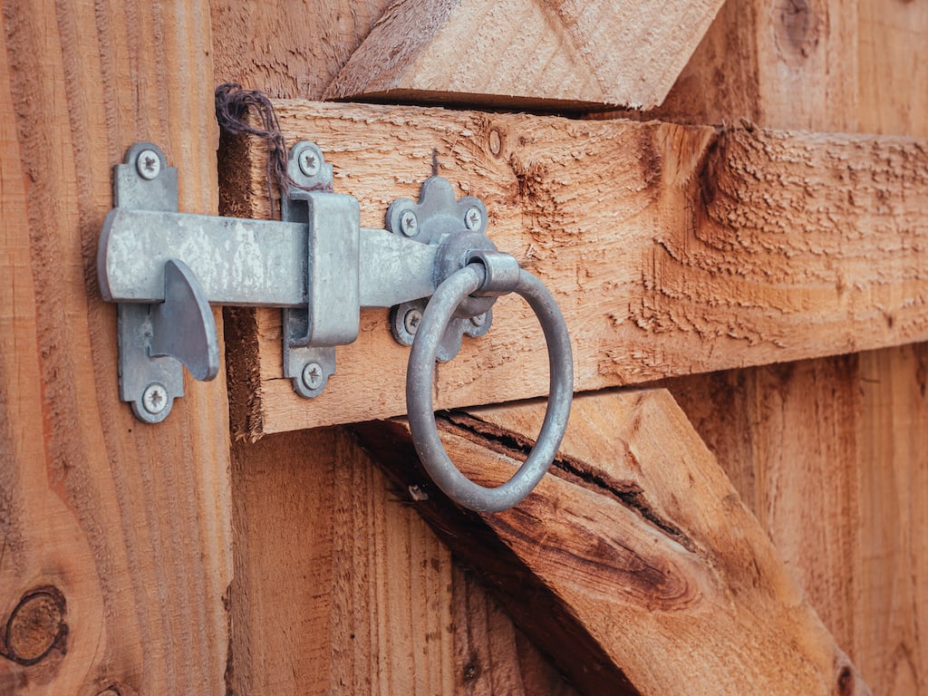 Vinyl Fence Gate Locks Best Tips To Know While Shopping