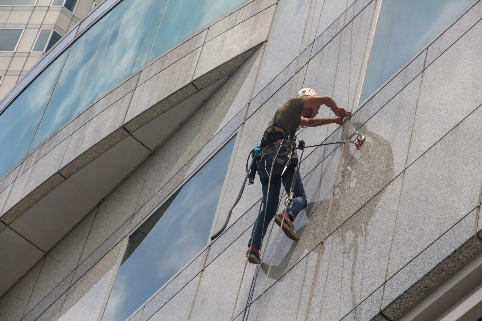 The Best High Rise Window Cleaning Method Blackout Projects