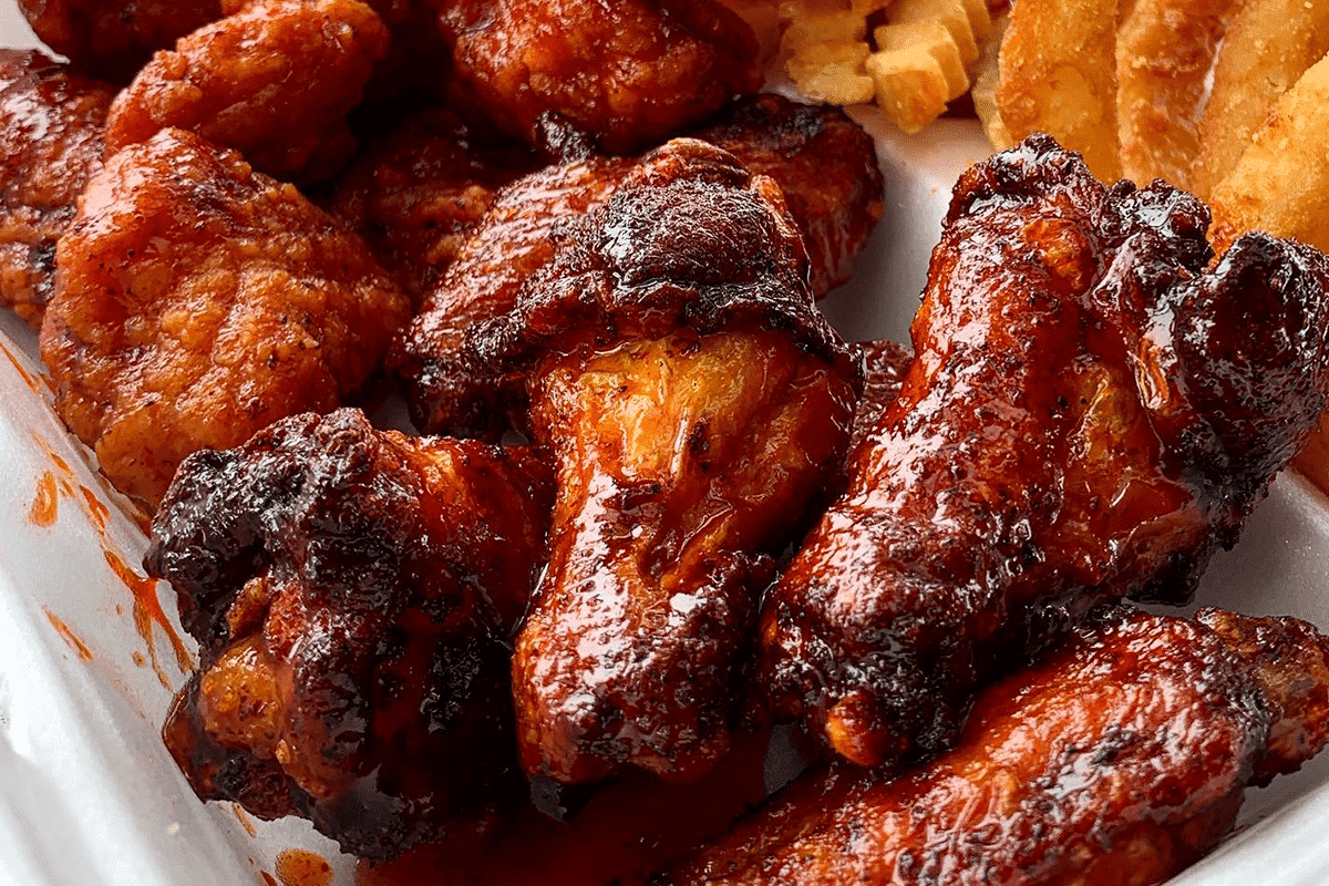 8 BlackOwned Wing & Pizza Spots For Super Bowl LV Black Restaurant Week