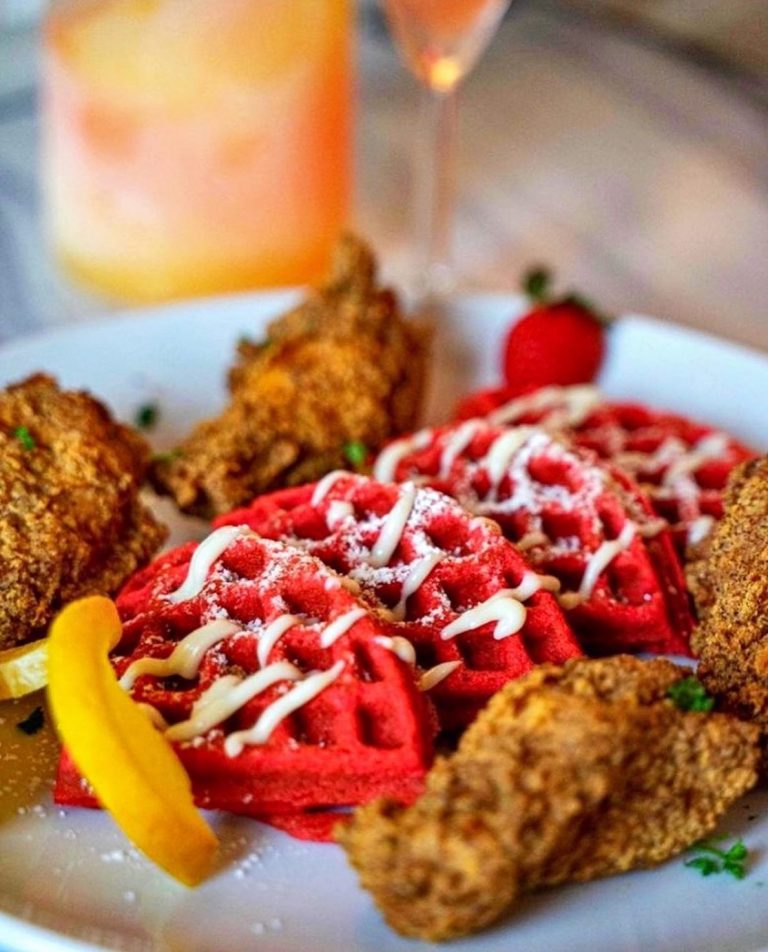 Grooves of Houston features American cuisine in Houston, Texas