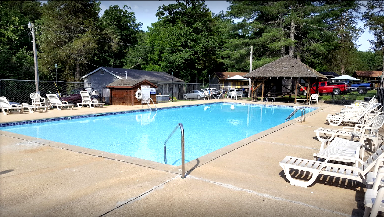 Explore BRL Blackriver Lodge