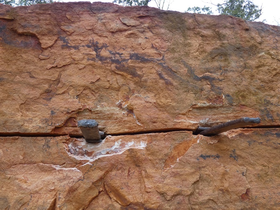 Missouri Stone Quarry Natural Stone Supplier Landscaping Stone near