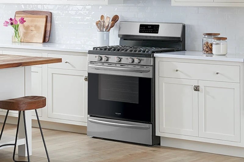 Top 5 Best Professional Gas Ranges Reviews 2023