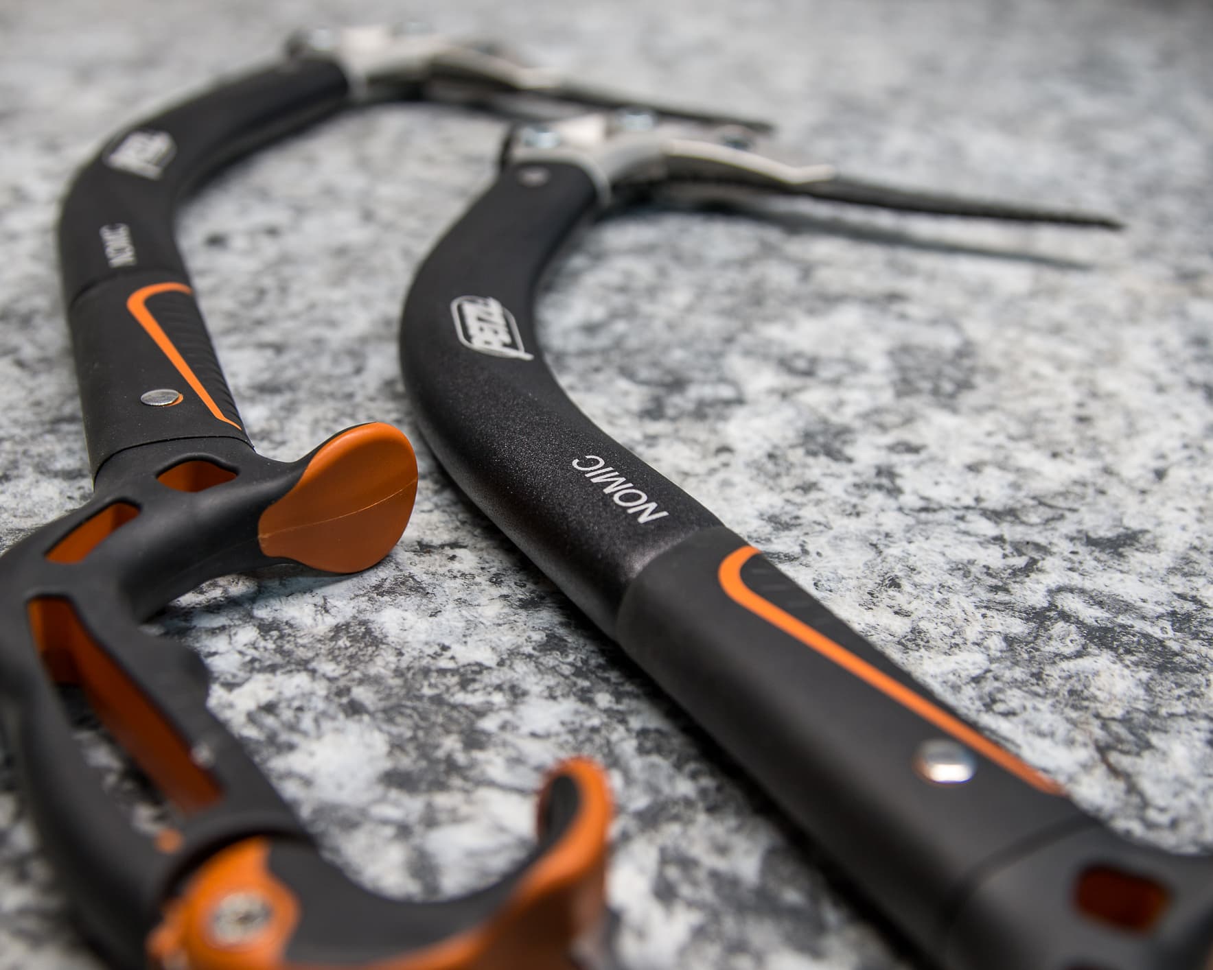 Mountaineering / Ski Harness Review Part 3 Petzl Altitude Black