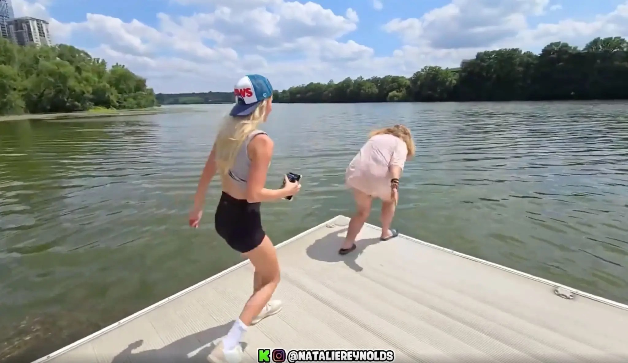 Influencer Natalie Reynolds Runs Away As A Woman She Paid 20 To Jump
