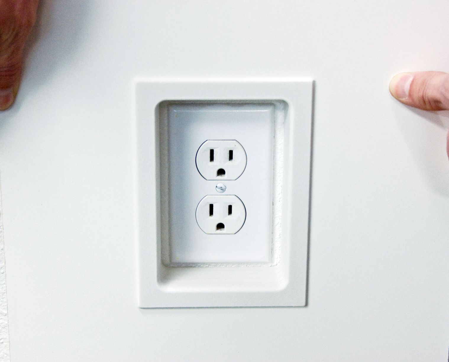 WHITE ELECTRICAL TRIM RING Blackwater River Tools