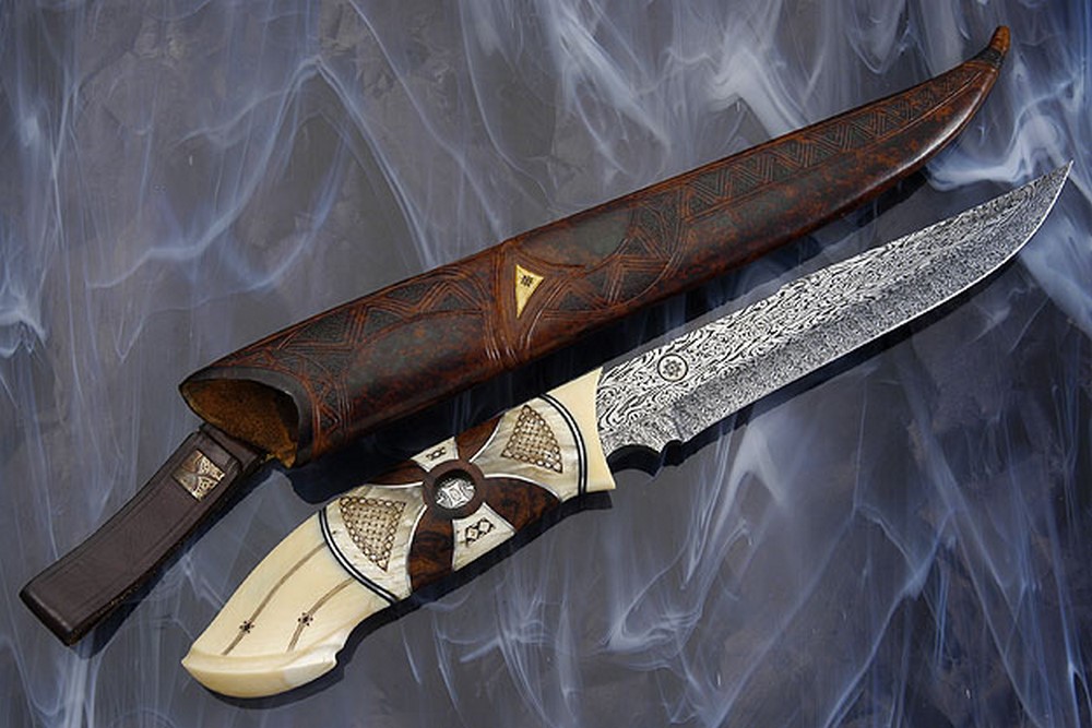 BladeGallery Fine handmade custom knives, art knives, swords, daggers