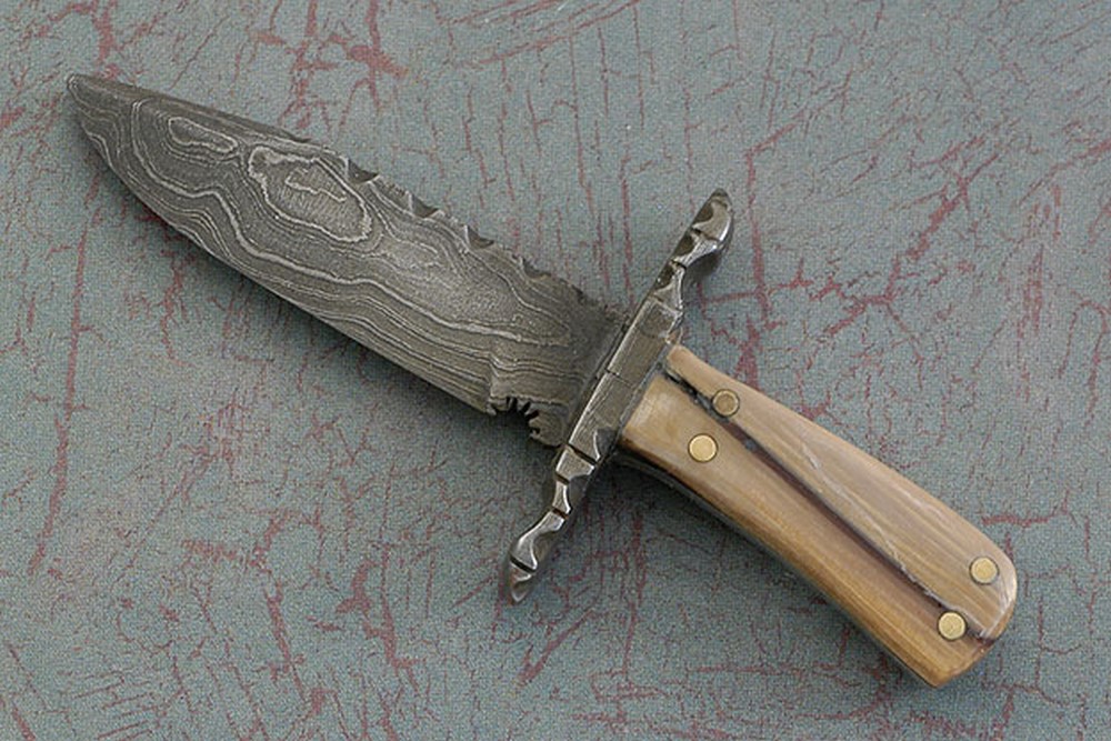 BladeGallery Fine handmade custom knives, art knives, swords, daggers