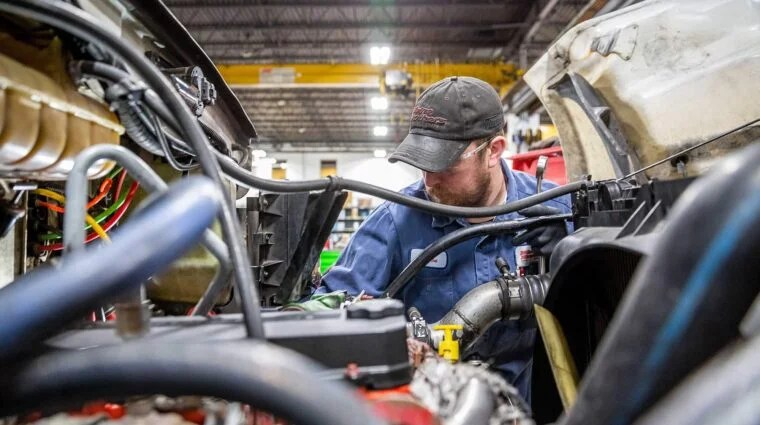 Now Hiring - Blaine Brothers