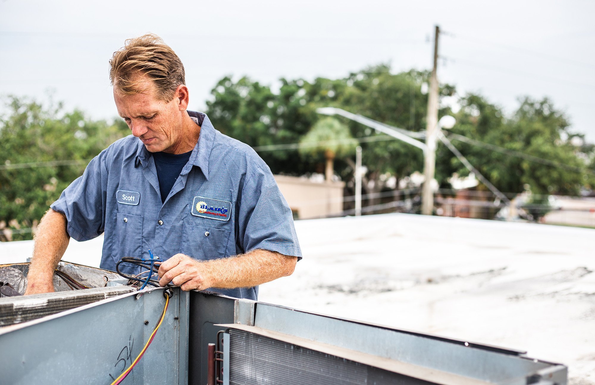 Do You Tip Your Air Conditioner Repairman Should I Repair Or Replace
