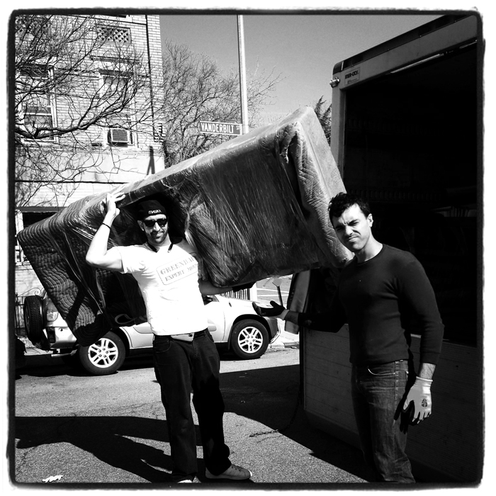 Handsome Dolly Moving Company amNewYork