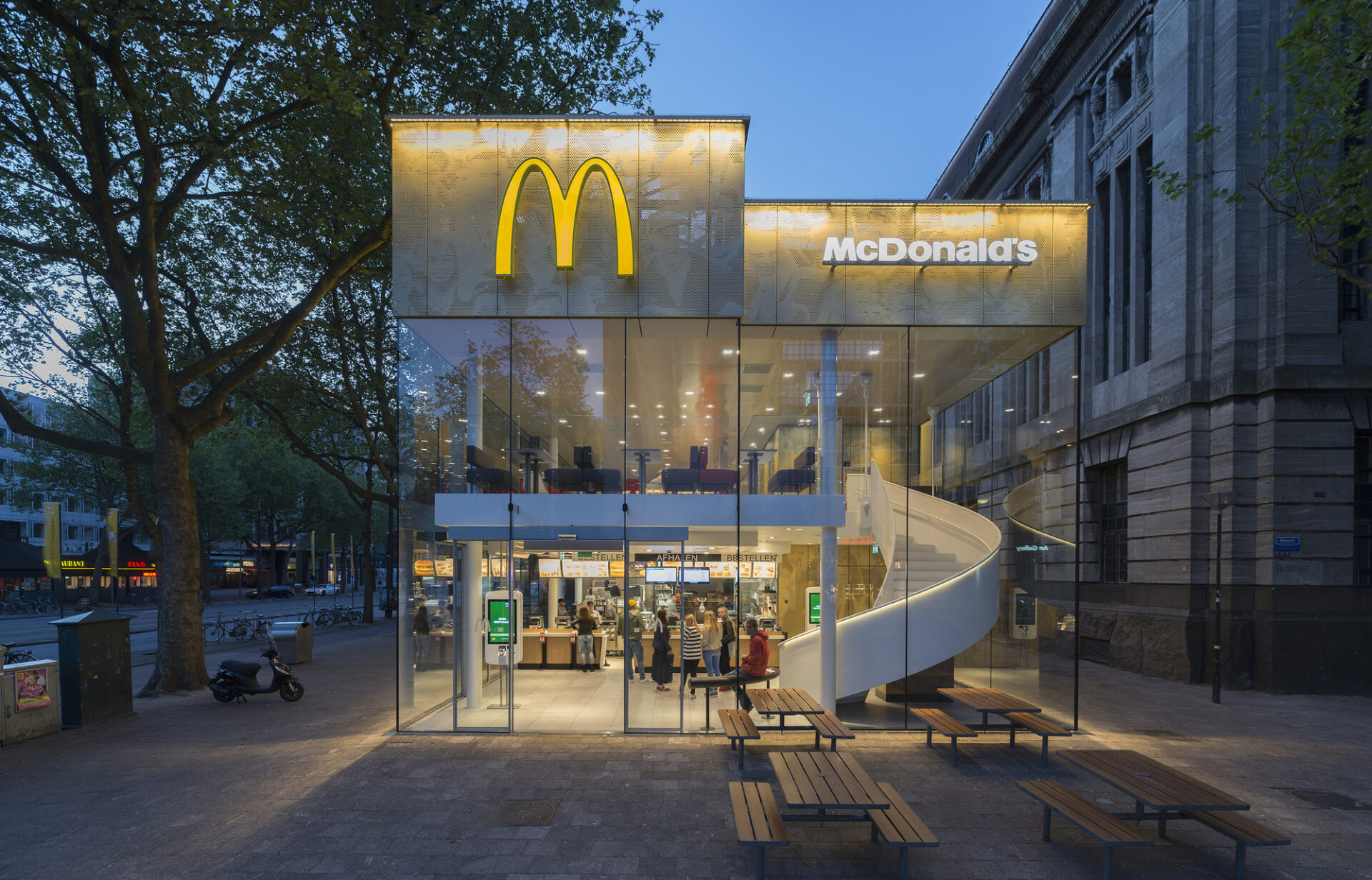 McDonald’s An Iconic Architectural Journey BlARROW