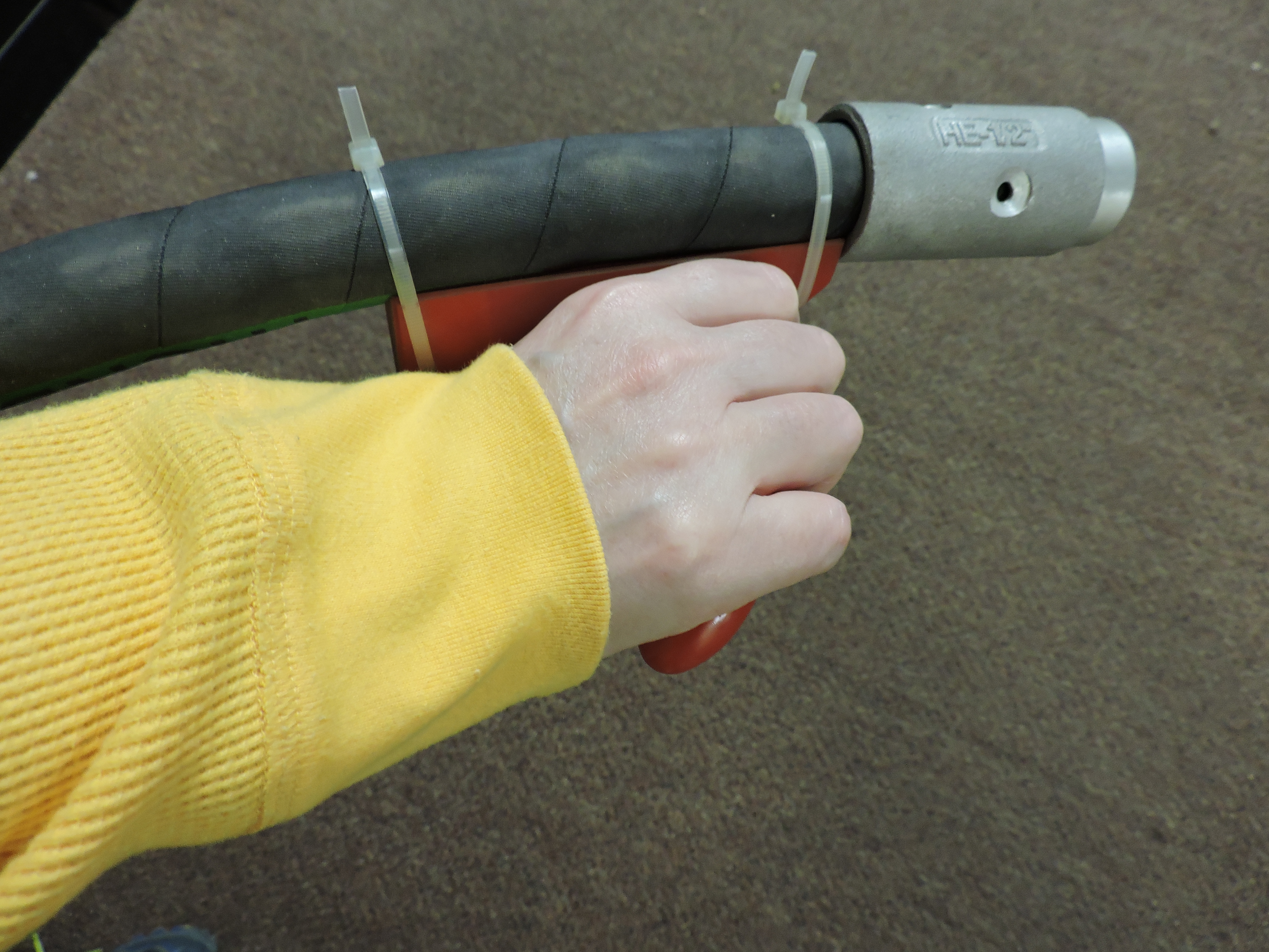 ERGONOMIC NOZZLE HOLDER RIGHT HAND Blast It All