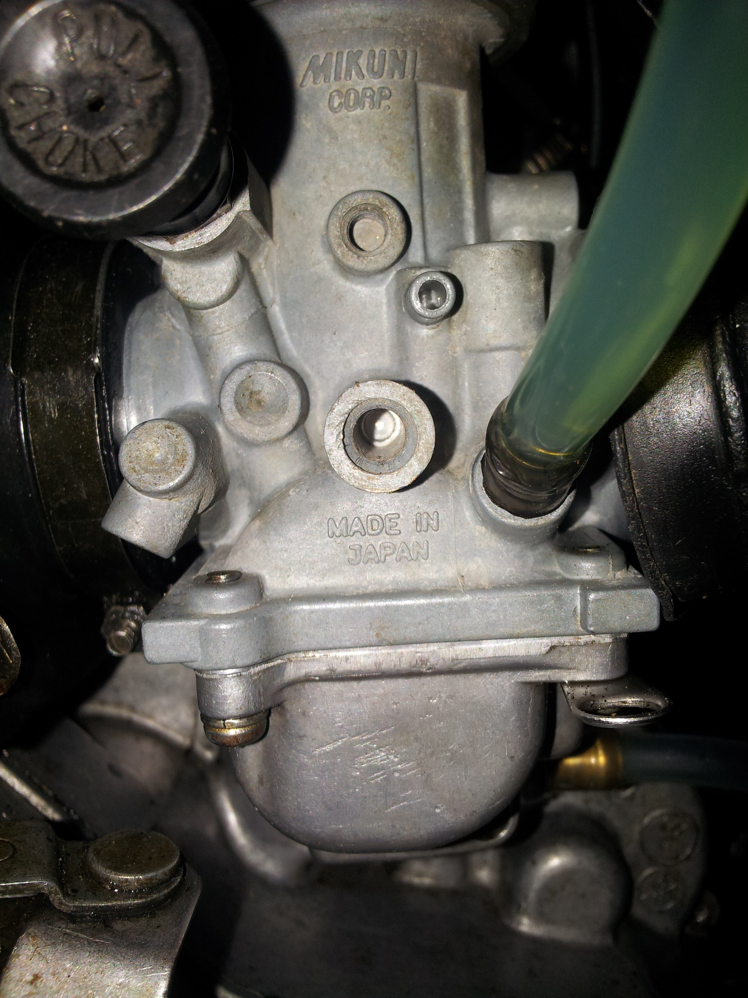 yamaha blaster idle screw location