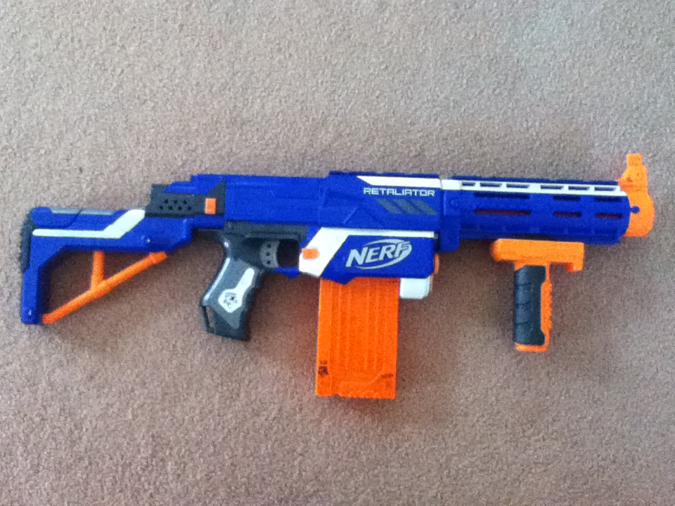 Review Nerf Elite Retaliator (15m Aus grey trigger) Blaster Hub