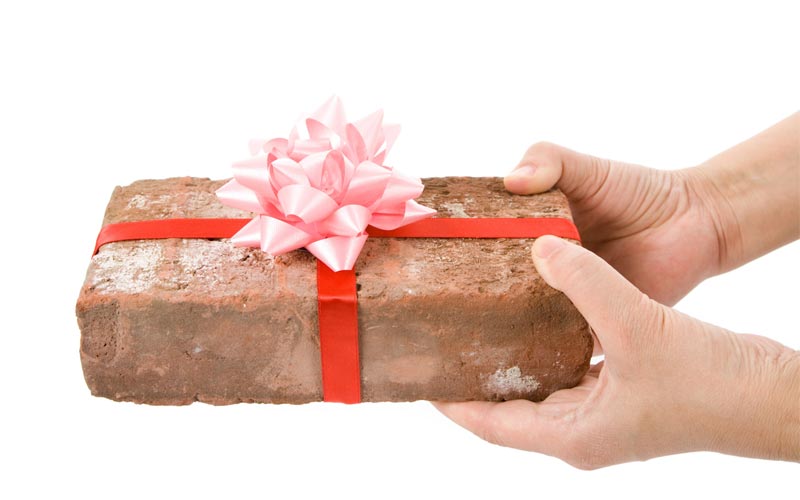 You Did What? 5 Inappropriate Gifts That Will Shock Your Friends BleBur