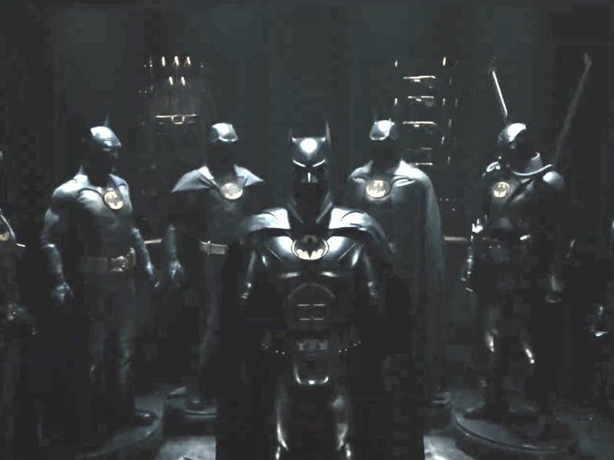 Top 49+ imagen cw batman suit Abzlocal.mx