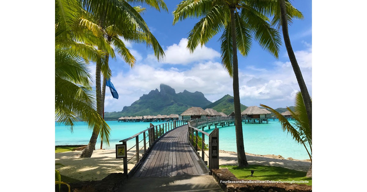 Tropical Island Travel Blend Radio & TV Magazine