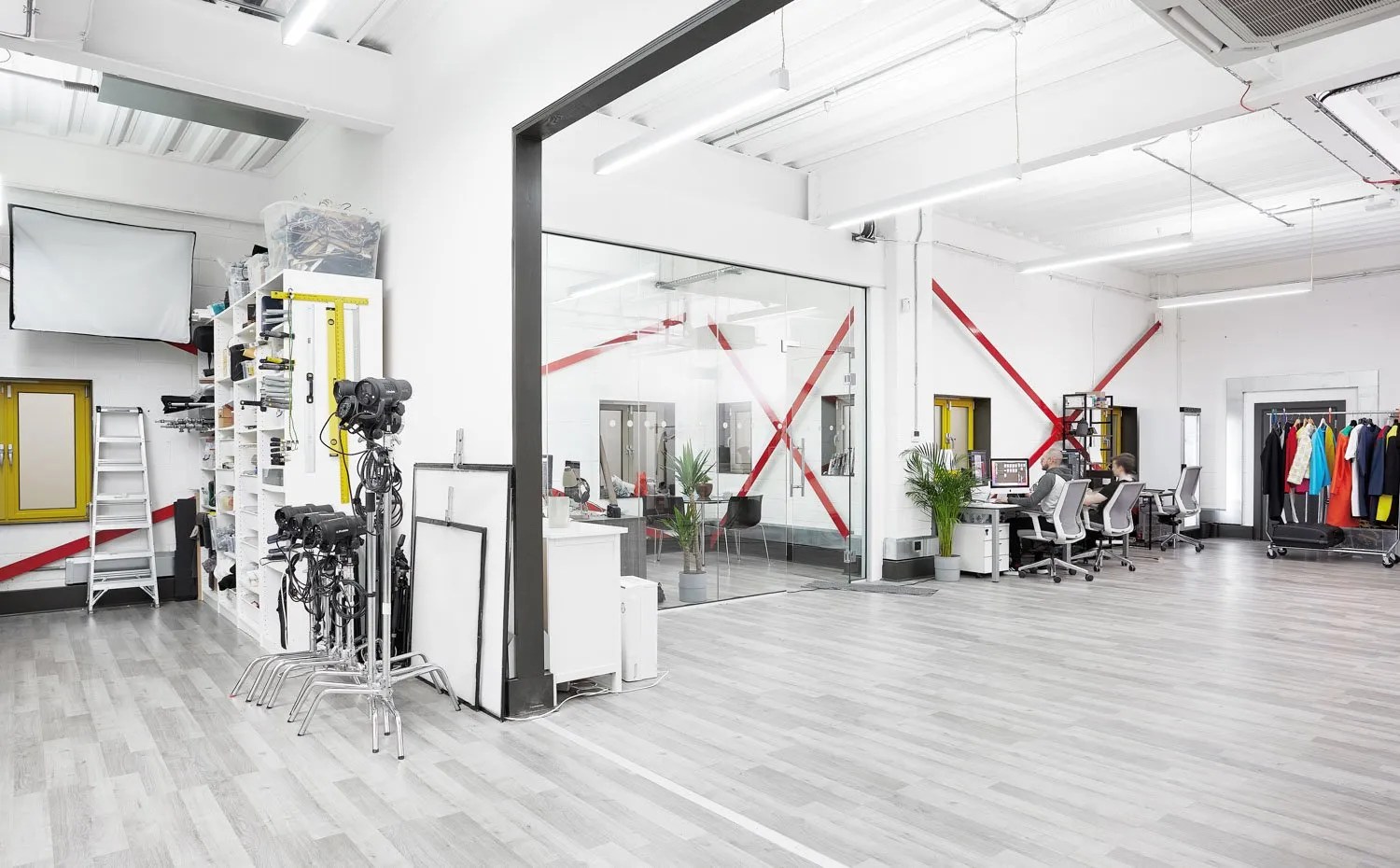 Affordable Photo Studio Hire in London 1500 sq. ft. Blend Studios