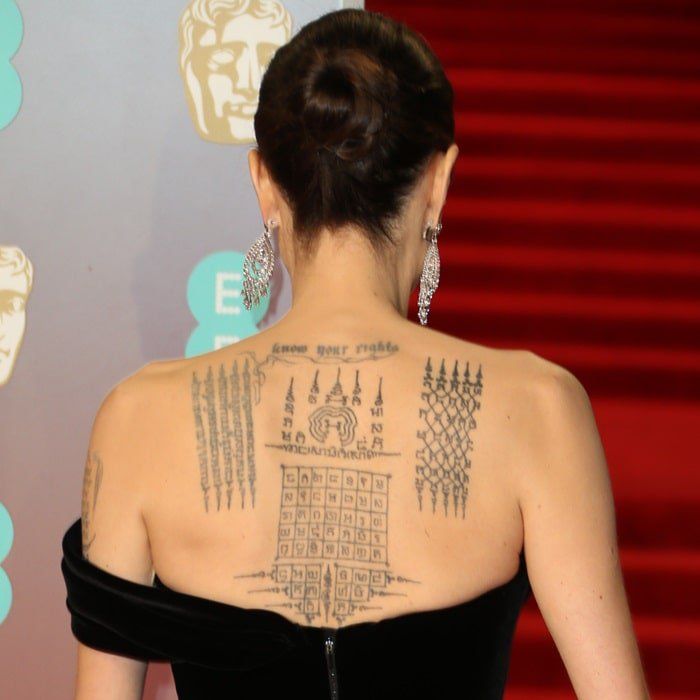 Angelina Jolie's Tattoos - Blendup Tattoos Van Persoonlijkheden 700_x_700_jpg