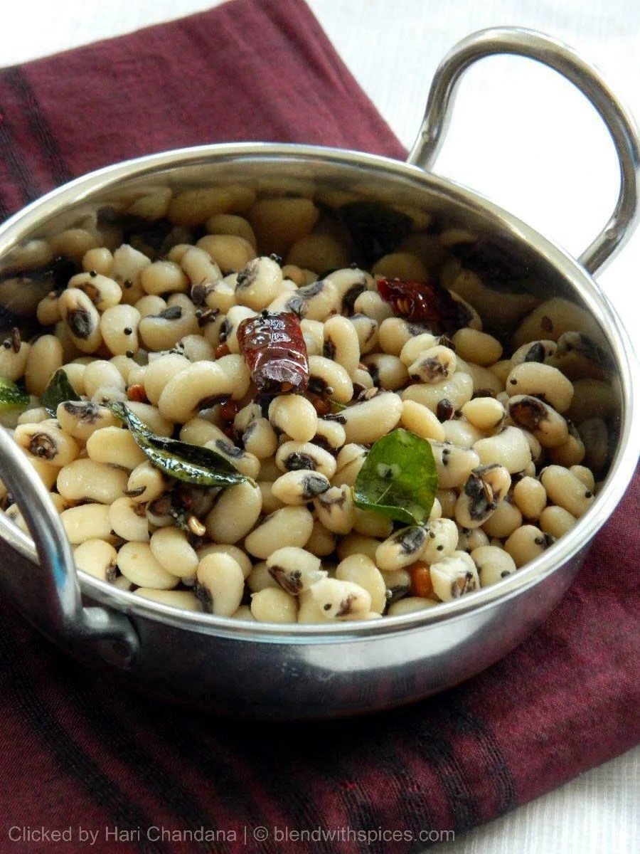 Alasandala Guggillu Recipe Seasoned Black Eyed Beans Blend with Spices