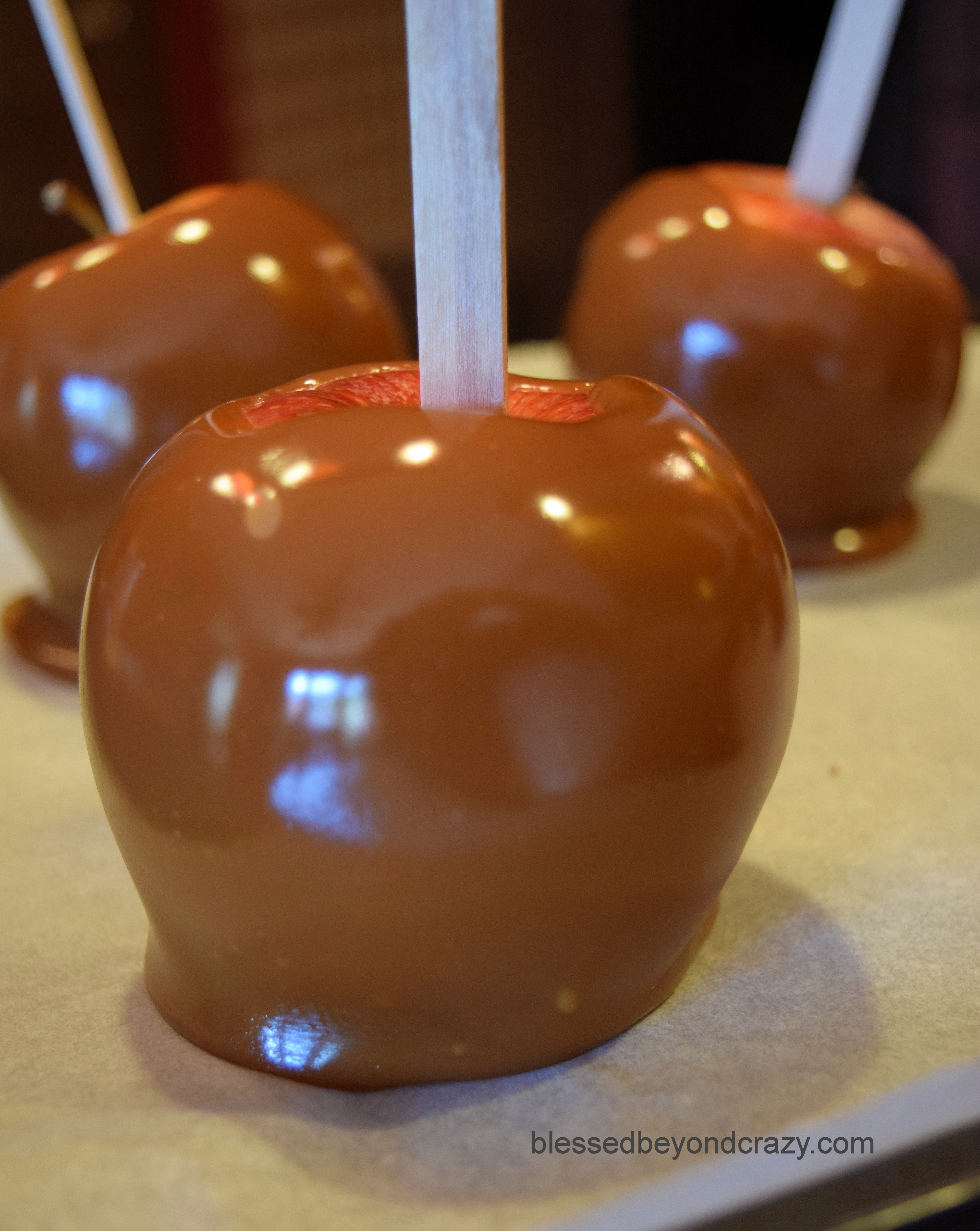 Old Fashioned Double Dipped Caramel Apples