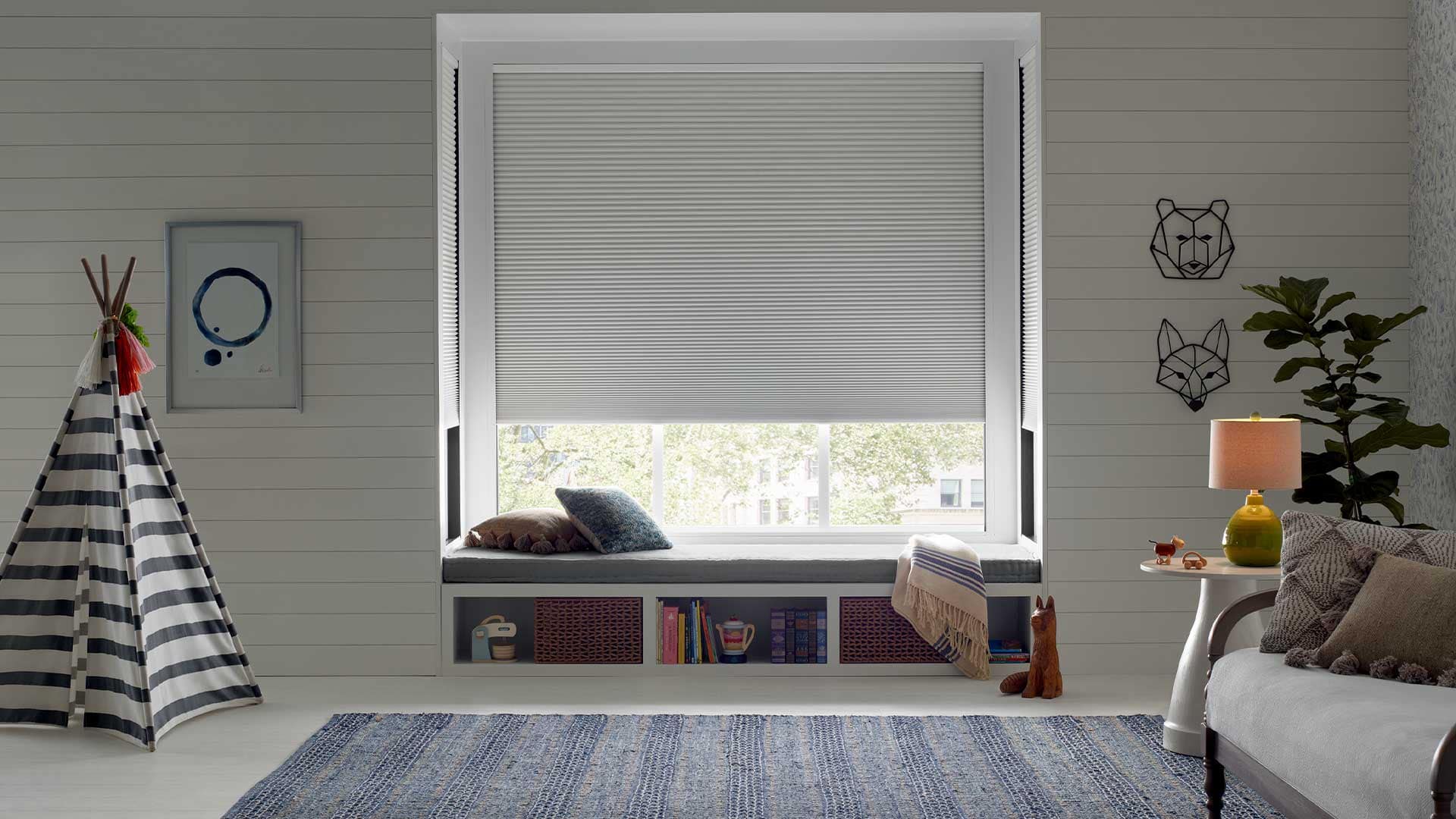 Hunter Douglas LightLock™ Edmonton AB Blind Magic