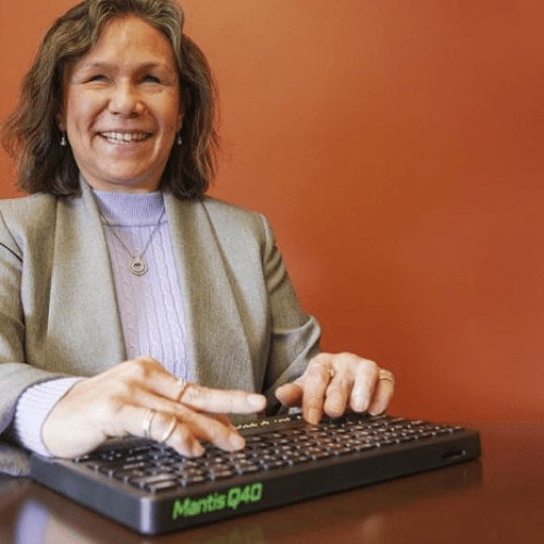Mantis Q40 braille display Blind Assistive Technology for Balkan