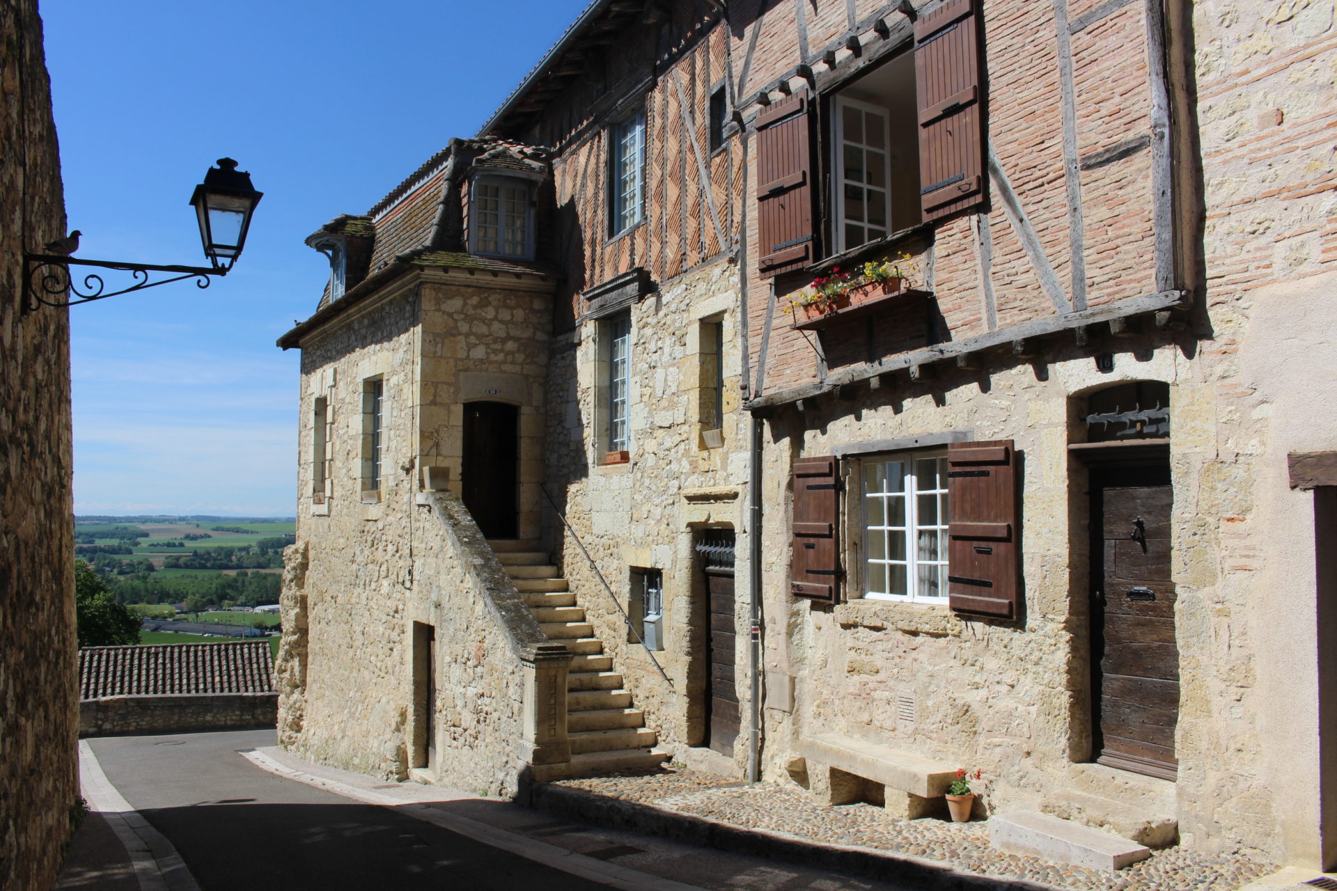 Maison de ville avec jardin à Lectoure • Bliss Immobilier