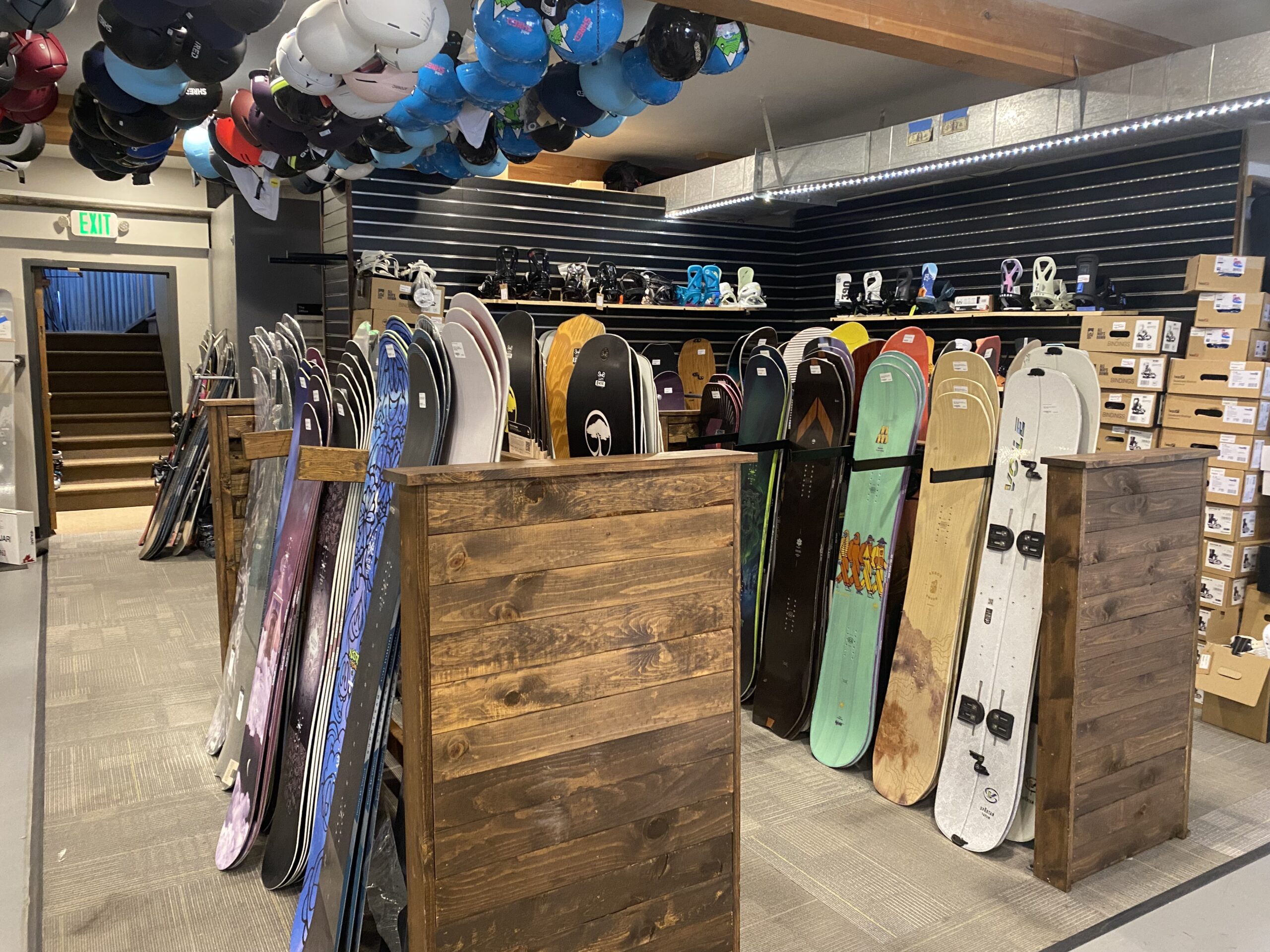 Lone Pine Gear Exchange Blister