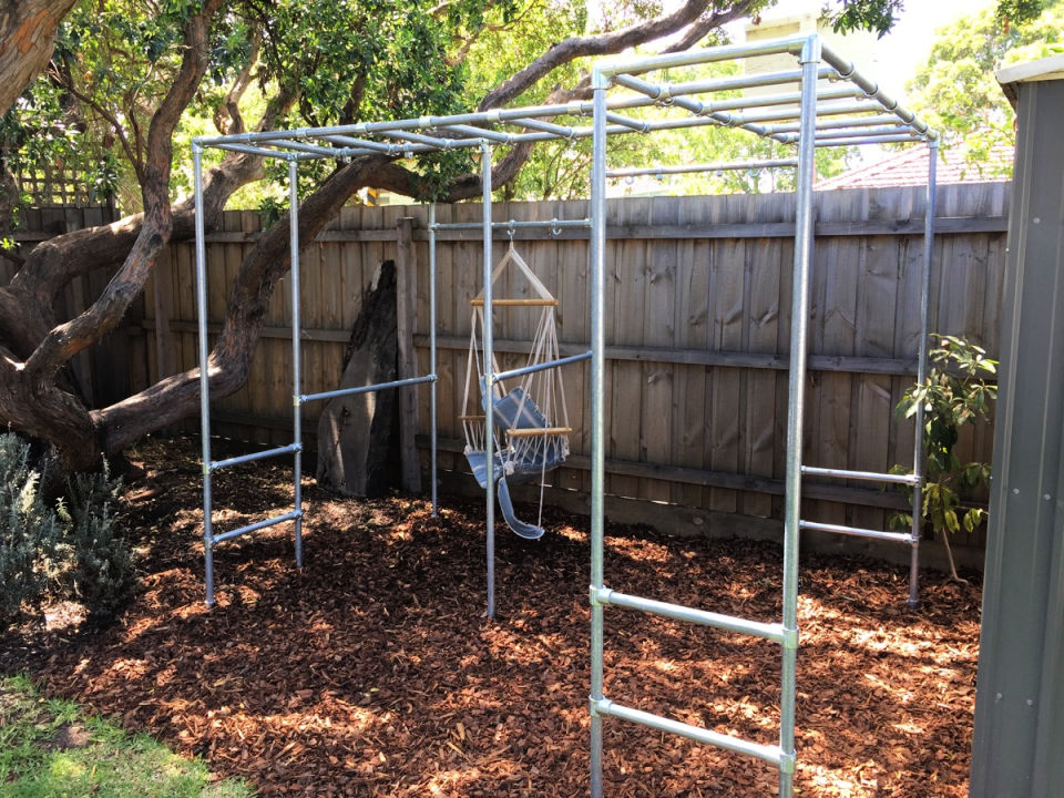 Build DIY Monkey Bars Blitsy