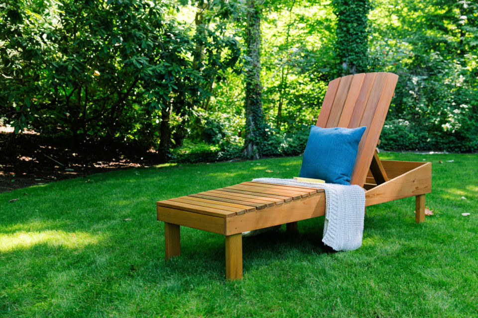25 Free DIY Chaise Lounge Plans with Easy Instructions Blitsy