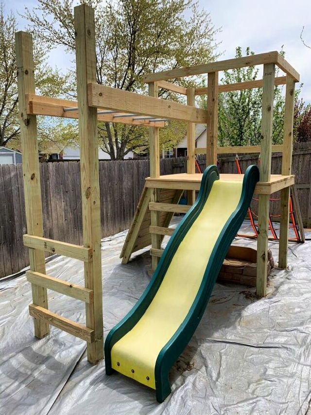 Build DIY Monkey Bars Blitsy