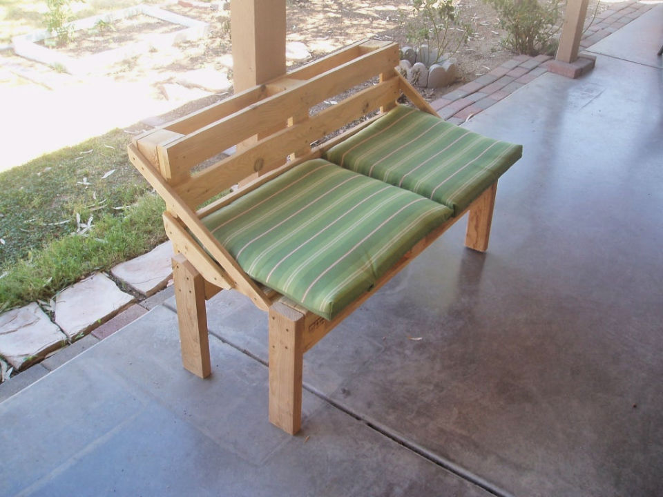 40 DIY Wood Pallet Bench Plans and Ideas Blitsy