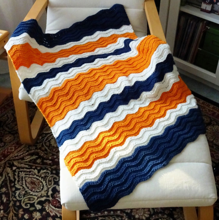 25 Free Crochet Ripple Blanket Patterns (Wavy Pattern)