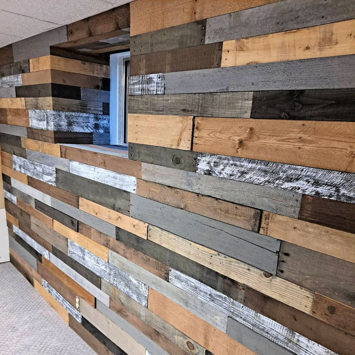40 Cheap Pallet Wall Ideas That Are Easy To Install Blitsy
