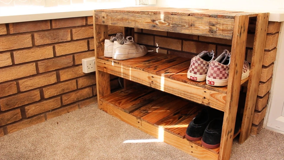 25 Wooden Pallet Shoe Rack Ideas and Plans Blitsy