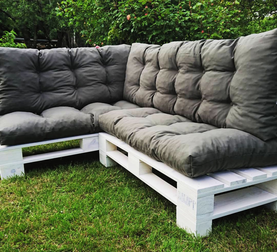 30 DIY Pallet Couch Ideas Pallet Sofa Plans Blitsy