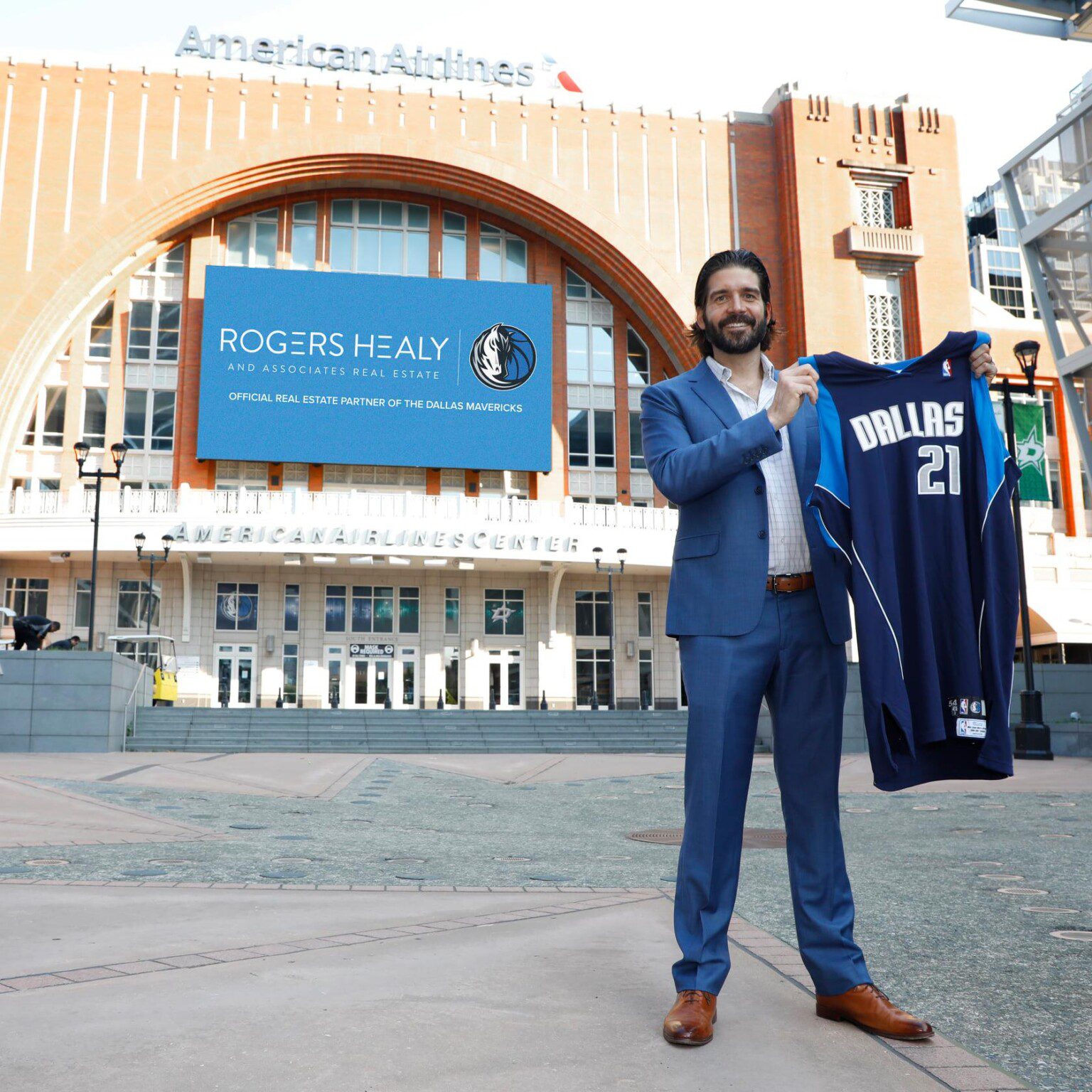 Dallas Mavericks Names Rogers Healy and Associates Real Estate The