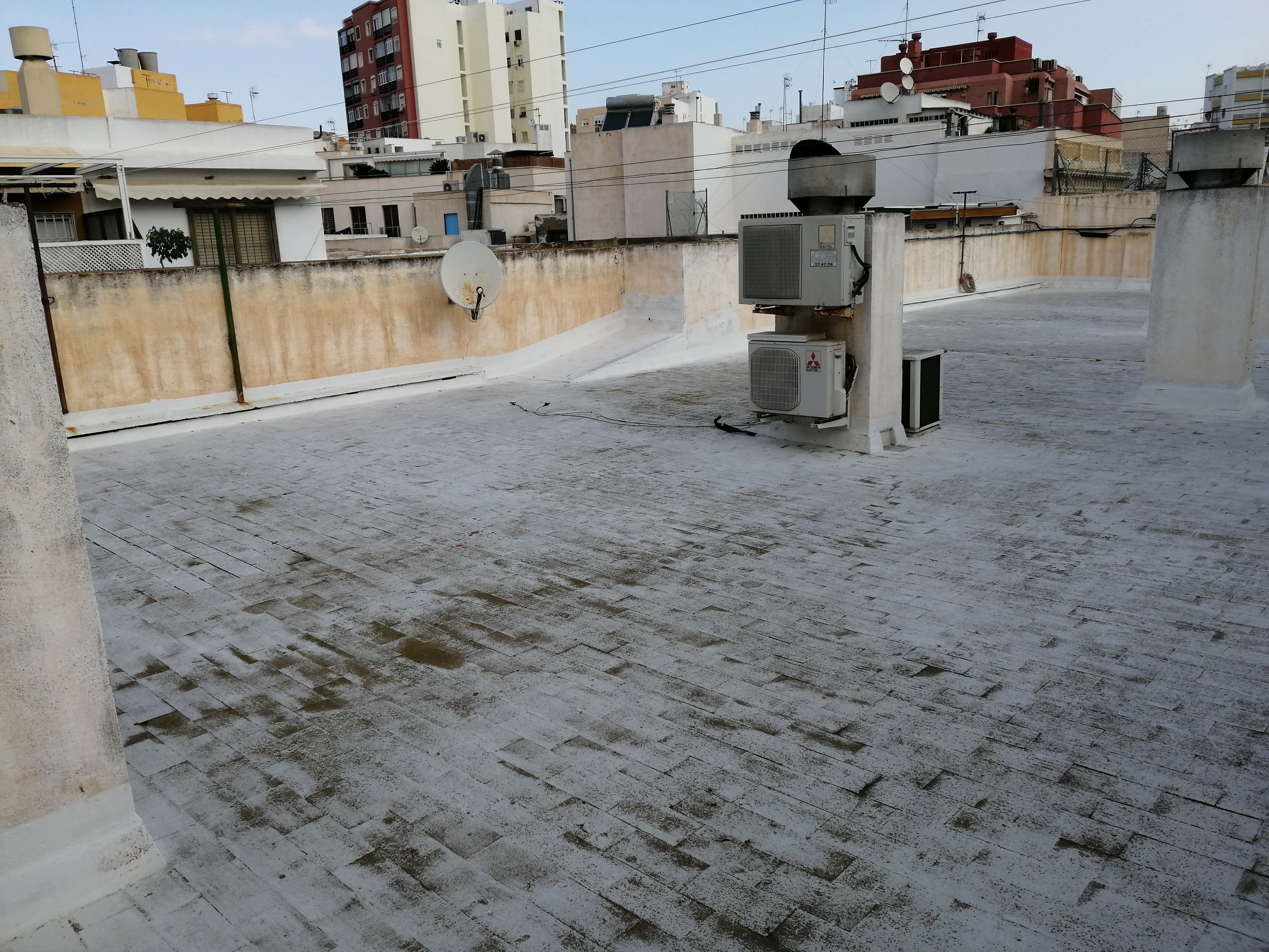 Aislamiento techo que da a azotea y fachada exterior
