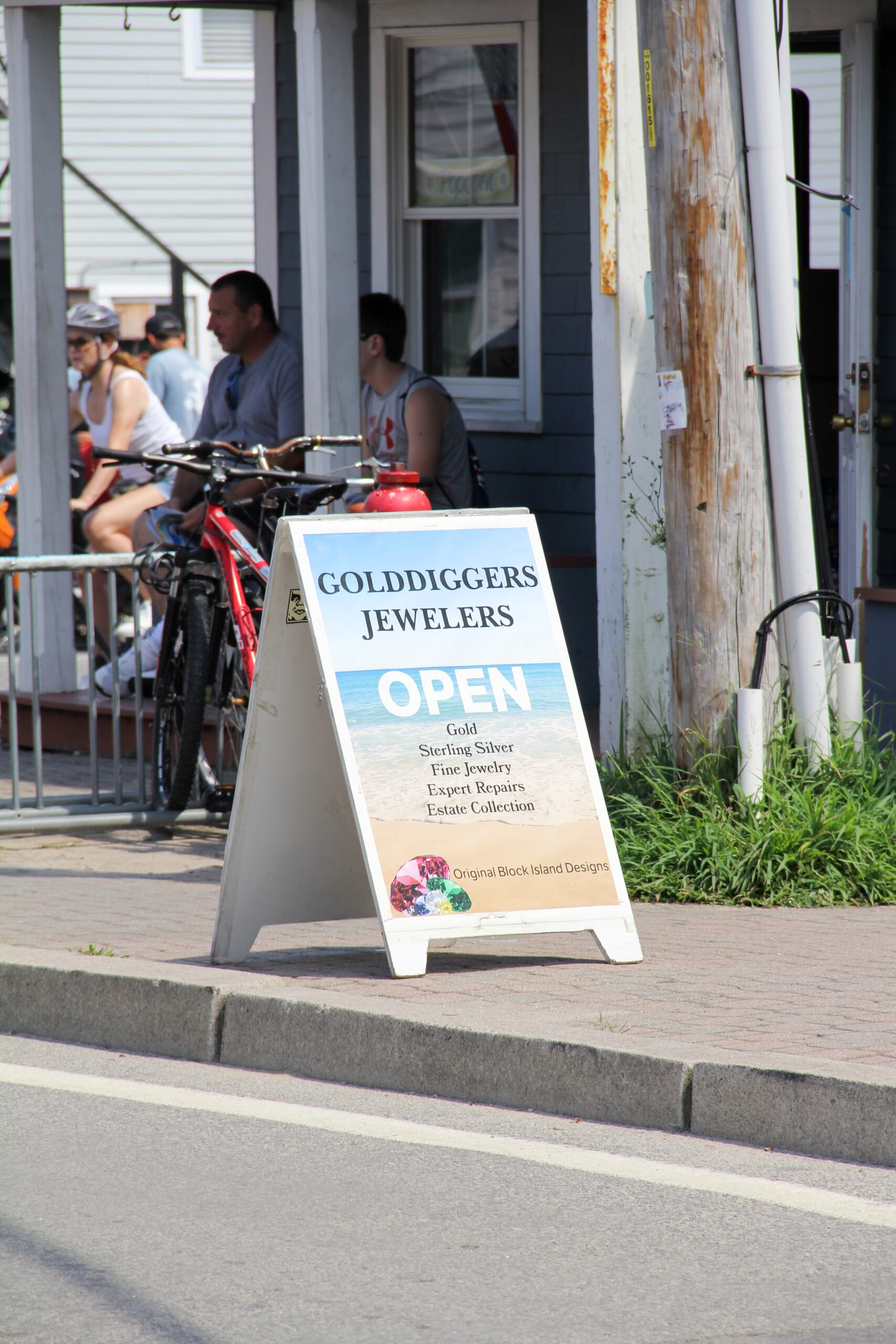 Golddiggers Block Island Guide